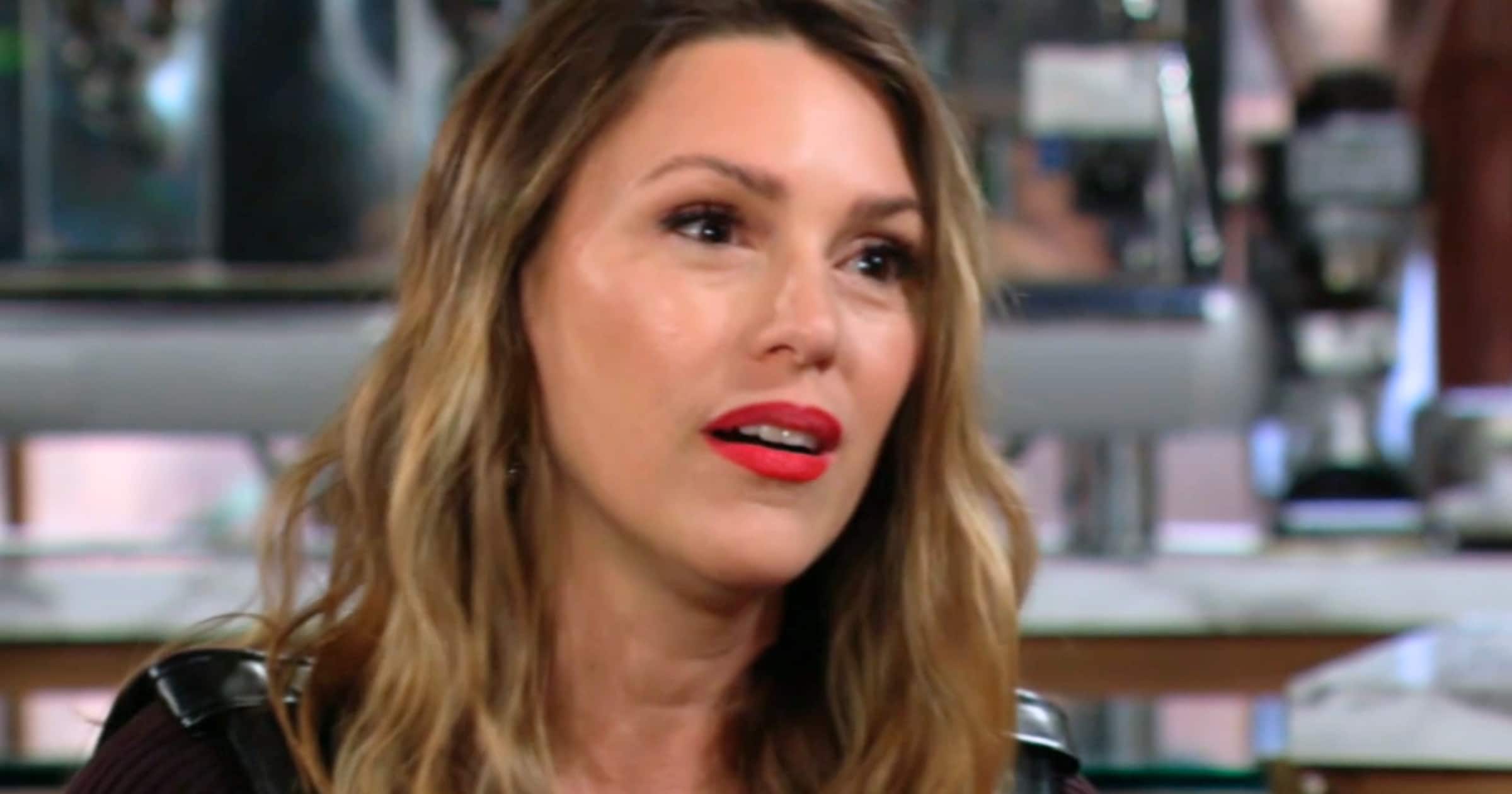 The young and the restless - nov 8 - chloe