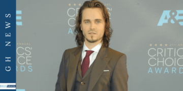 Jonathan jackson shares a special message with fans