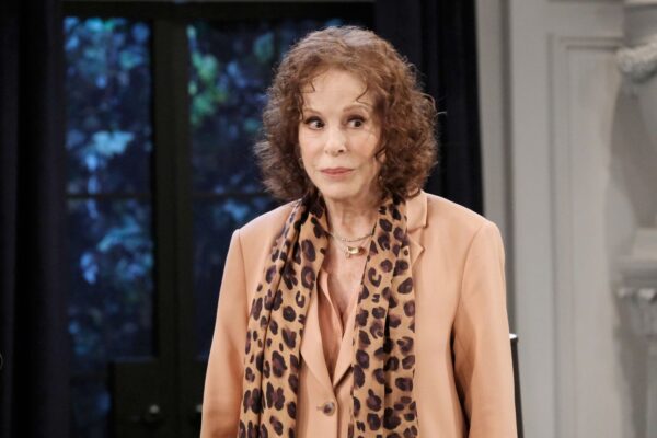 Days of our lives spoilers for november 5th: kate tries to mother block meddling vivian