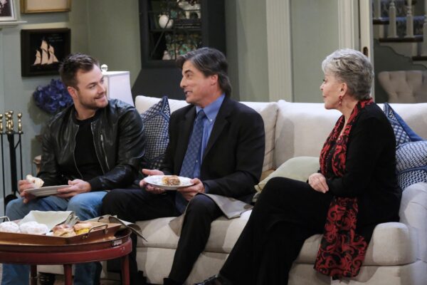 Days of our lives spoilers for december 5th: hope says goodbye to doug