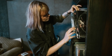 La roux's 'babyline' signals bold, mature return with 'old flames'
