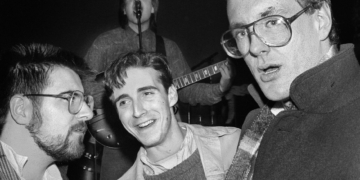 Art garfunkel's tour delay: the frailty of legends & enduring legacy
